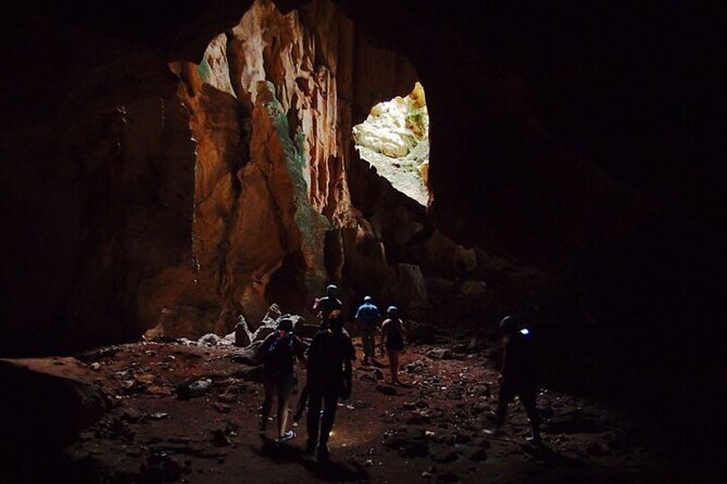 16 Lines Zipline, Cave and Mud Spa Combo Tour with Lunch in Fiji - Lunch at the course is convenient, not the main event