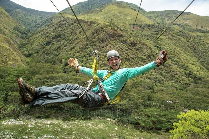 4-Day Inca Jungle Adventure, Mountain Biking, Rafting and Zipline - Day one: From Abra Málaga to the tropical foothills