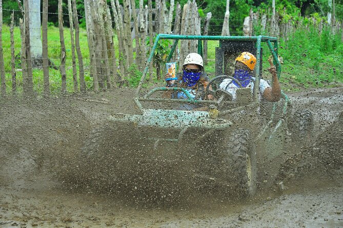 5 tours in 1 (Eco Farm/Horseback/City Tour/Buggy/Zipline) - Dune buggies, mud, and the river stop