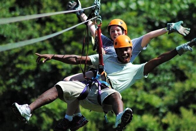 Adrenaline of Zipline el Valle from Samana Special for little cruisers - What the strongest praise tells you