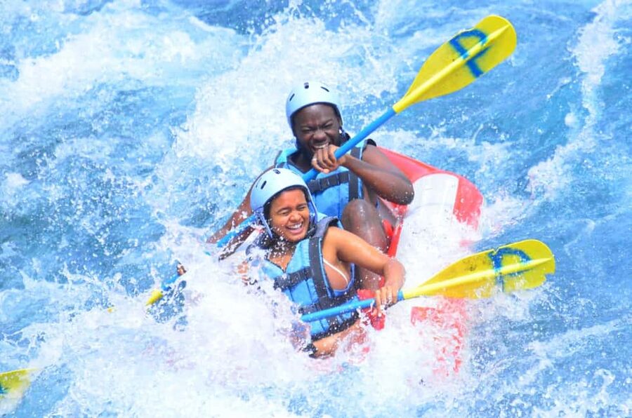 Alanya/Antalya: Buggy, Jeep, Rafting, & Zipline Tour + lunch - Guides, group mood, and family suitability