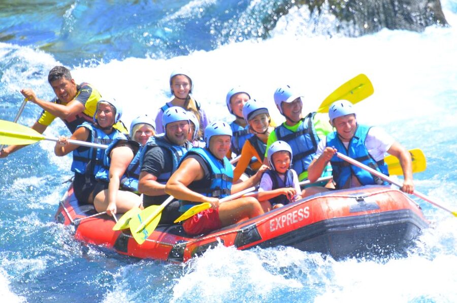 Alanya/Antalya: Buggy, Jeep, Rafting, & Zipline Tour + lunch - The morning pickup and long road to the river