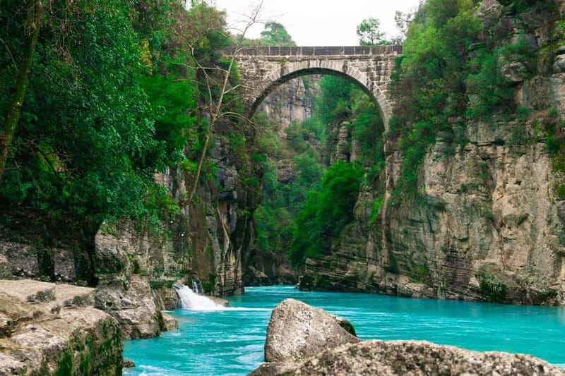 Alanya: Super Combo Quad, Buggy, Rafting & Zipline w/Lunch - Ziplining, with a warning about the queue