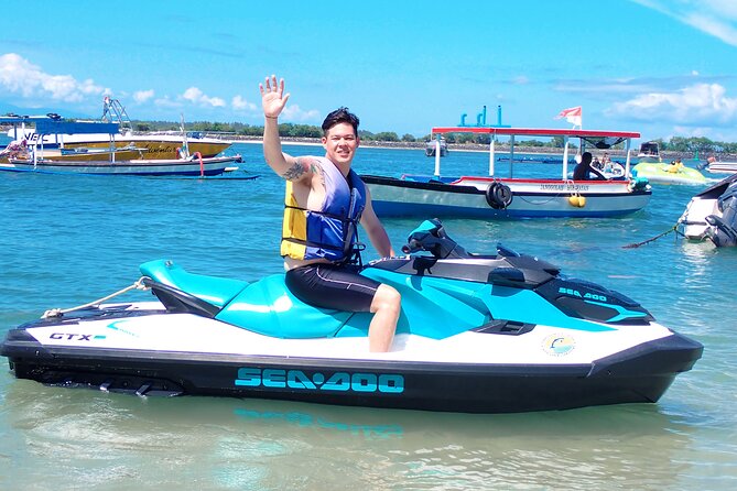 Bali: Zipline + Watersport Trio (Jetski, Parasailing, BananaBoat) - Parasailing above the bay