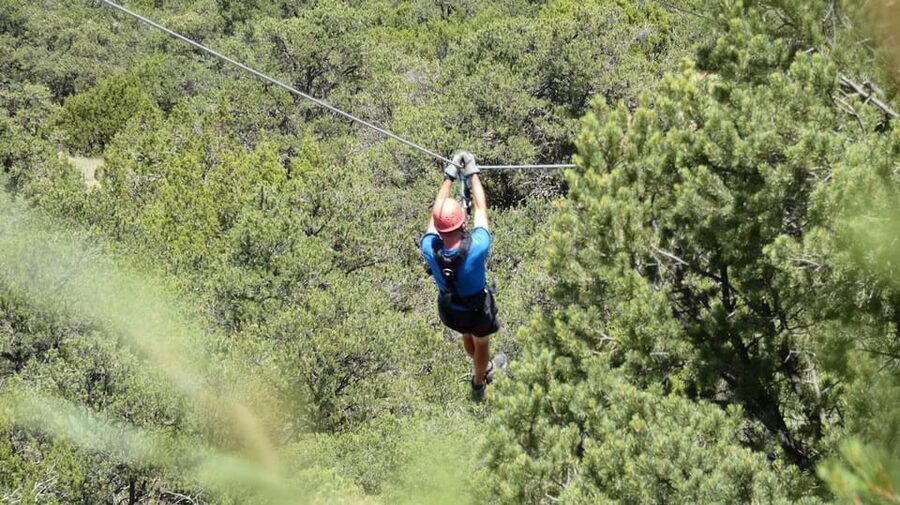Cañon City: Royal Gorge 9-Line Classic Zipline Ticket - Who should book this course?