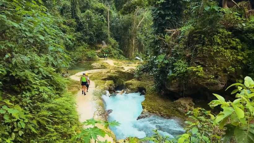 Cebu: Kawasan Falls Canyoneering Tour with Ziplining & Lunch - Lunch with a sea view at Ambak Base Camp