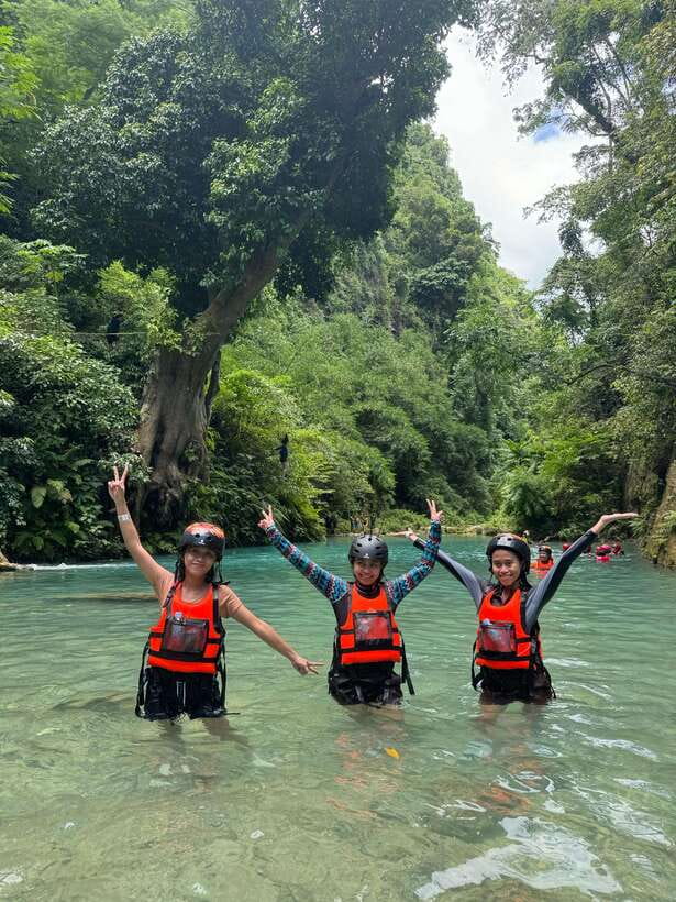Cebu: Kawasan Falls Canyoneering & Zipline Experience - Ending at the turquoise pools of Kawasan Falls