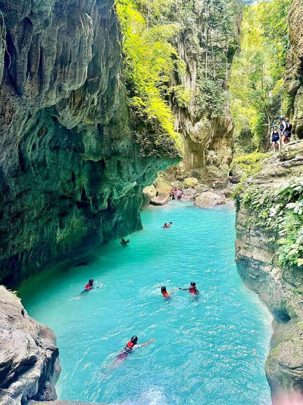 Cebu: Shared Tour Kawasan Falls Canyoneering & Ziplining - Kawasan Falls is the payoff, not a quick photo stop