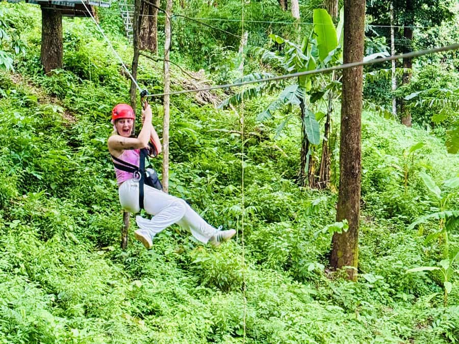 Chiang Mai: Sticky Waterfall and Zipline Adventure Day Trip - Lunch after the adrenaline