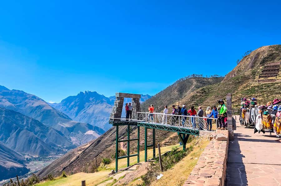 Cusco: Half-Day Zip Line Adventure and Chinchero Tour - Andean weaving and the meaning of the patterns