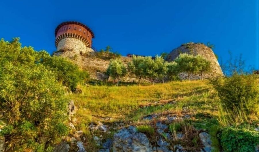 Durres/Golem: Zipline Albania and Petrela Castle - Guides make the short schedule feel personal