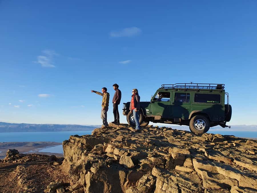 El Calafate: 4WD Adventure with Optional Hike or Zipline - El Calafate Balcony and the 360-degree view