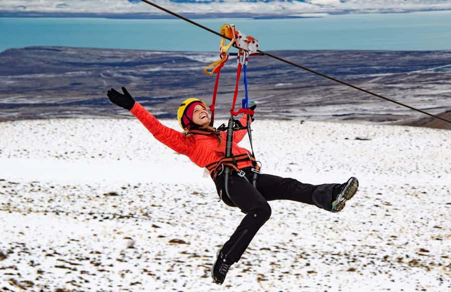 El Calafate: 4WD Adventure with Optional Hike or Zipline - Estancia Huyliche and the food stop