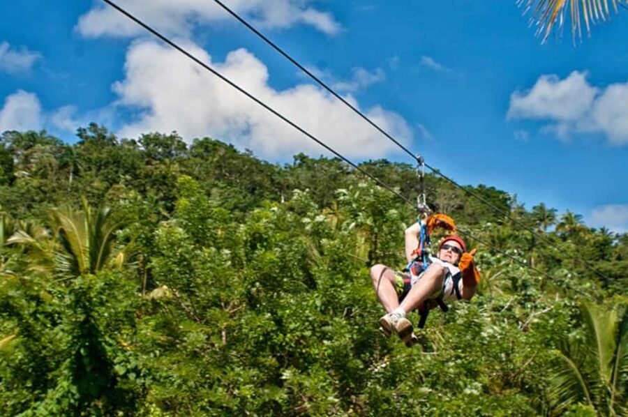 El Limón: Ziplining Adventure - Arriving in the Juana Vicenta rainforest