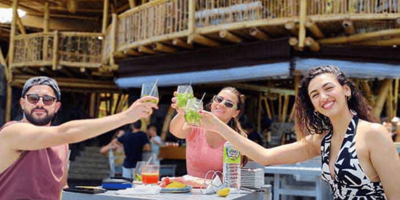 Ella Ravana Pool Club Dip & Dine+2 Free Cocktails!+Zipline - What this Ella package is really offering