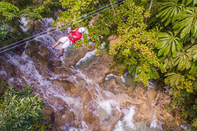 Falls Flyer Zipline and Dunn's River Falls Adventure Tour from Falmouth - Why pair the zipline with Dunn’s River Falls?