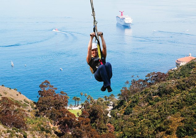 From LA: Catalina Island with Zipline Tour and Hotel Pickup - Descanso Beach and the short free period