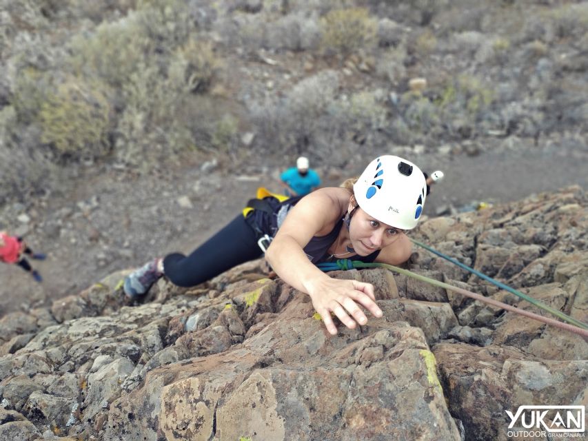 Gran Canaria: Zipline and Mountaineering Tour - Via ferrata brings hiking and climbing together