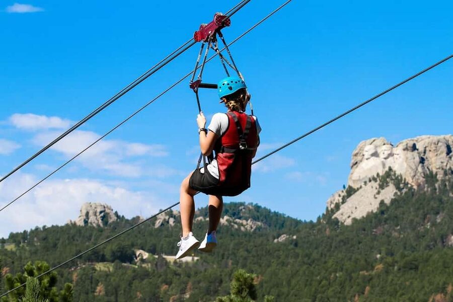 Keystone, SD: Pinnacle Zipline Tour by Mt. Rushmore - Key points to know before you book