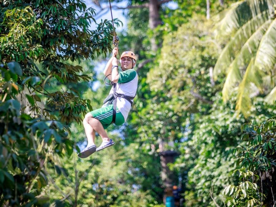 Koh Samui: Samui Zipline adventure and hotel pick up service - Who will enjoy this most?