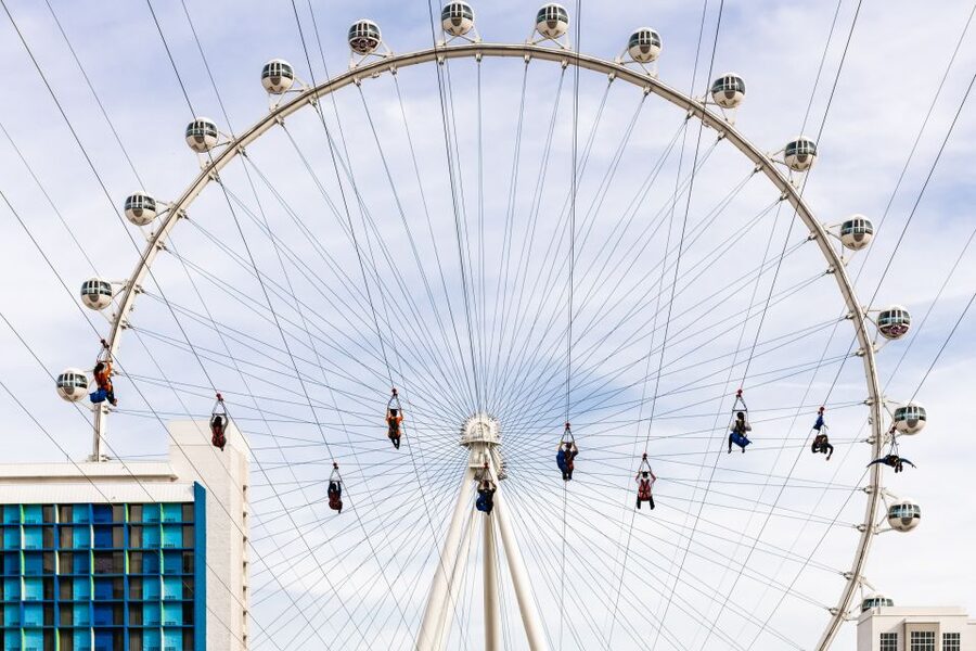 Las Vegas: FLY LINQ Zipline Ticket - Seated or superhero position