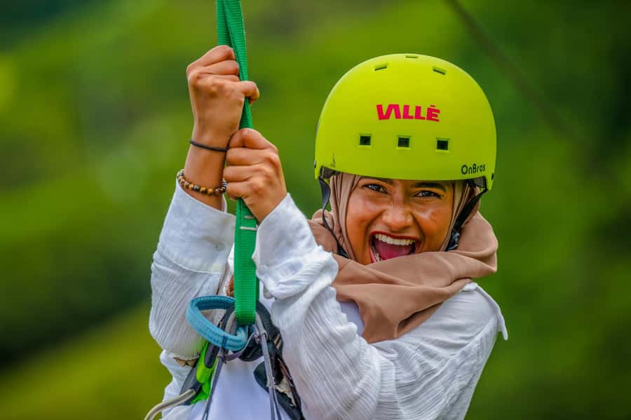 Mauritius: Vallé Advenature Park - Adventure Tour Zipline - Waterfalls and the 23 Coloured Earth