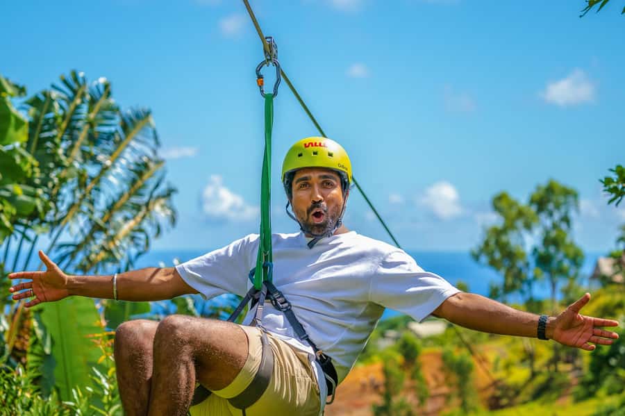 Mauritius: Vallé Advenature Park - Adventure Tour Zipline - A jeep ride to the first platform
