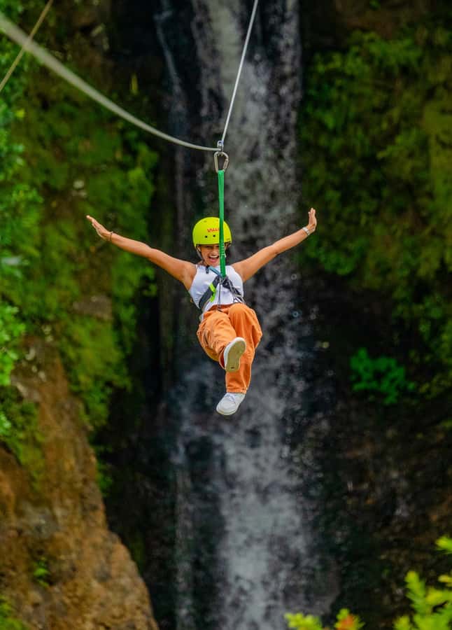 Mauritius: Vallé Advenature Park: Waterfall Zipline - The flight above waterfalls and forest