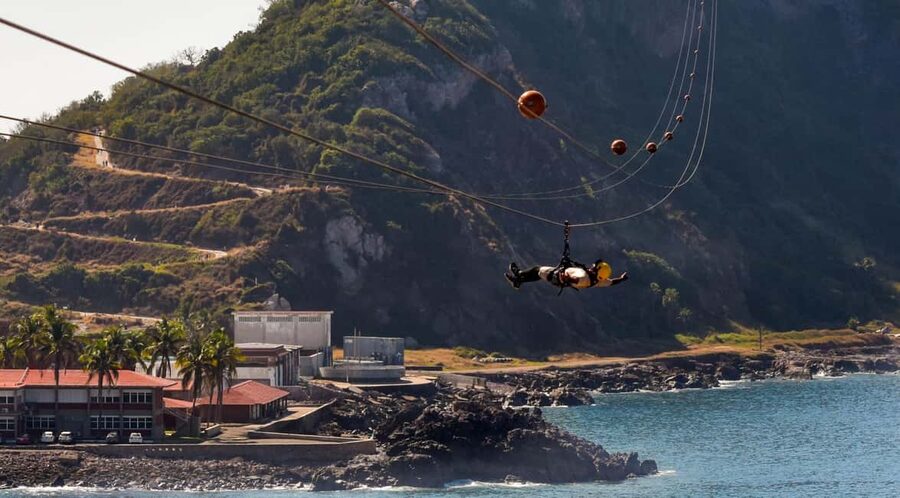 Mazatlan: Lighthouse Zipline Adventure at Farolesa - The 1,260-meter Pacific crossing