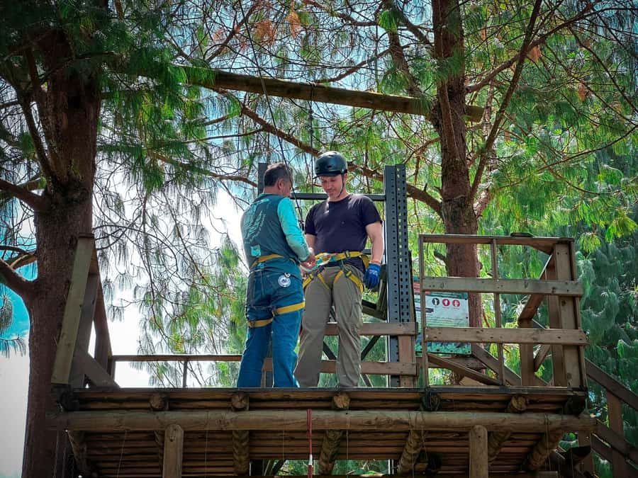 Medellín: Highest Zipline of Colombia Over Waterfalls - The walk to the Jump of the Ox