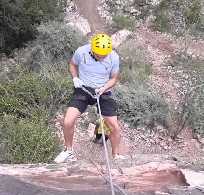 Mendoza: Trekking, Abseiling and Zipline - Crossing the Mendoza River by zipline