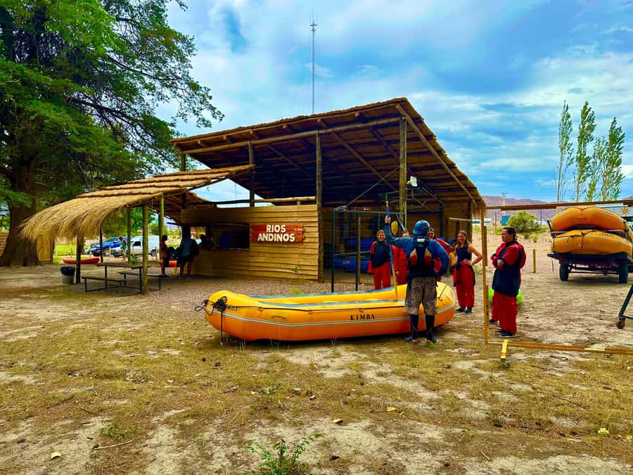 Mendoza: Trekking, Abseiling and Zipline - Who will enjoy this Mendoza adventure