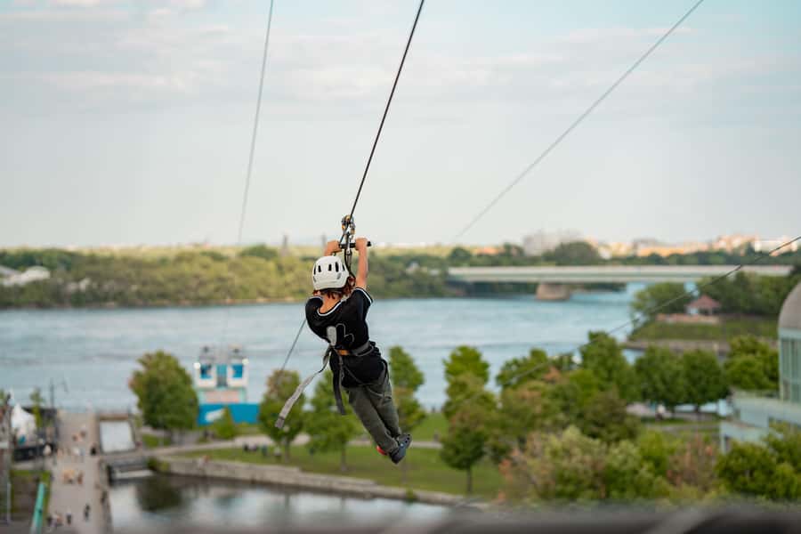 Montreal Old Port: Urban Zipline Ticket - Key points at a glance