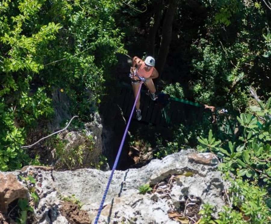 Nadi: Abseiling, Zipline, and Cave Tour with Meal - The 40-meter descent into Tau Caves