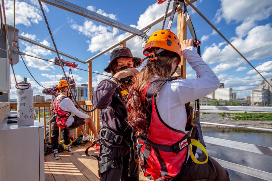 Ottawa: River Zipline Adventure - Flying From Ontario to Quebec