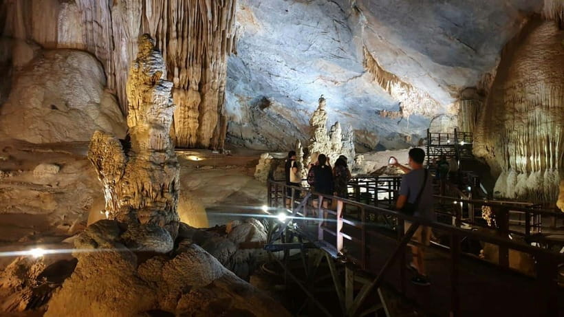 Phong Nha: Cave Exploration and Zipline Dark Cave Tour - Lunch, regrouping, and a useful pause