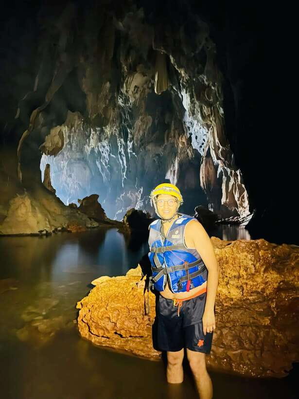 Phong Nha/Dong Hoi: Zipline Dark Cave & Phong Nha Cave Trip - Guides can make the difference