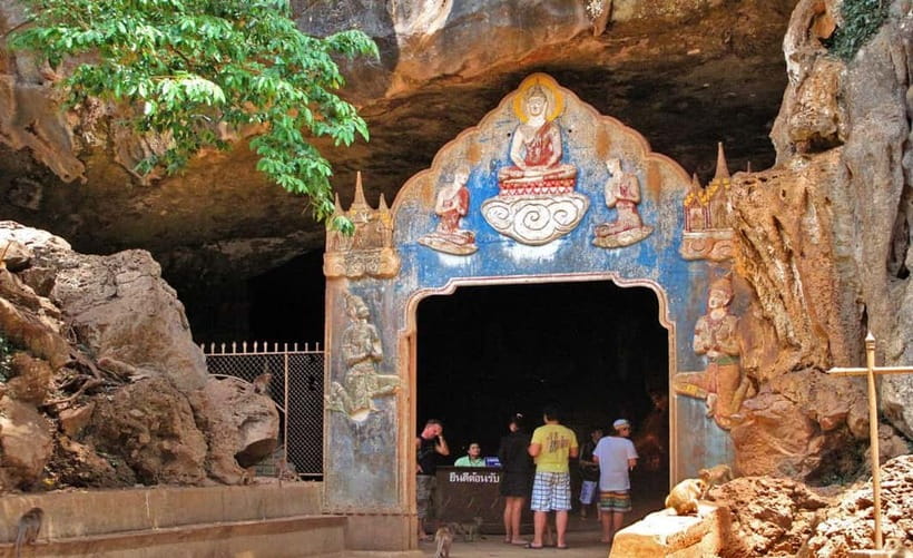 Phuket: Phang Nga Monkey Cave, Rafting & Zipline Day Tour - A 5-kilometer rafting run with safety training