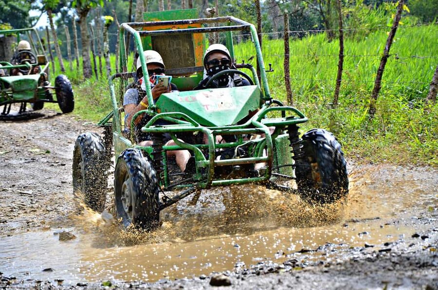 Punta Cana:Paseo en buggie ,caballo y ziplines en la selva - Key points to know before booking