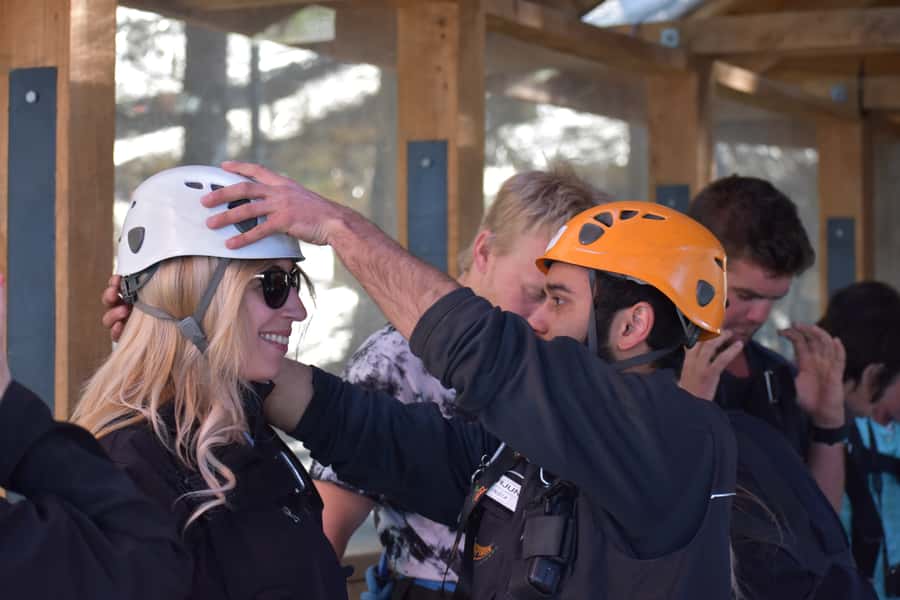 Queenstown: 1-Hour Zipline Tour with 2-Lines & 21-Meter Drop - Key points at a glance