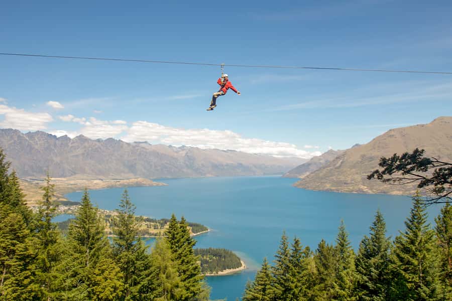 Queenstown: 3-Hour Zipline Adventure with 6-Lines - Safety, guides, and the beginner experience