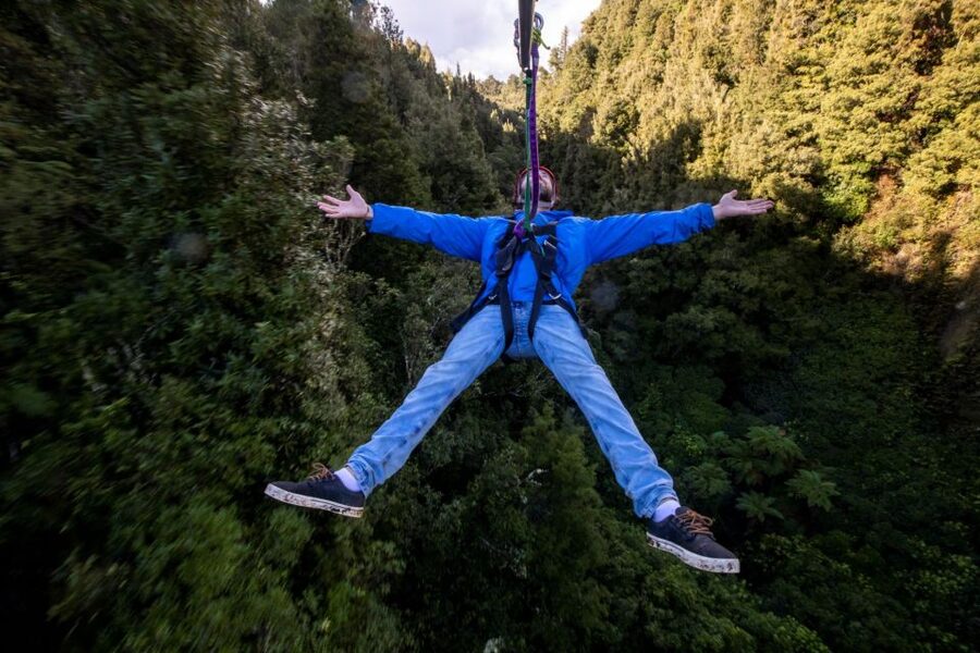 Rotorua: 6 Ziplines, 400m Tandem, Cliff Walk & Swing Bridges - The floating staircase and Lake Rotorua views
