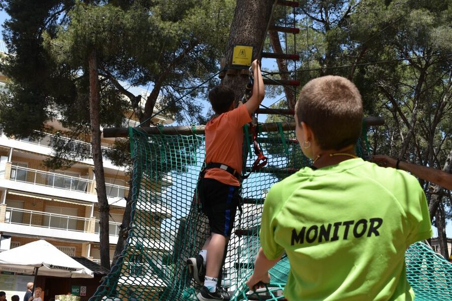 Salou: Bosc Aventura Salou Zip Lining Experience - Starting at Bosc Aventura Salou