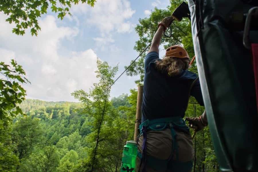 Sevierville: Extreme Mountain Zip Lining Adventure - Why the small group helps