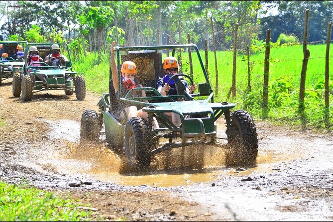 Tour Pack 2 in 1: Zip line and Buggies - The buggy ride: mud, dust, and mechanical surprises