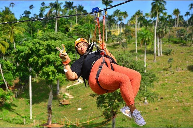 Tour Pack 2 in 1: Zip line and Buggies - Getting from your hotel to Anamuya