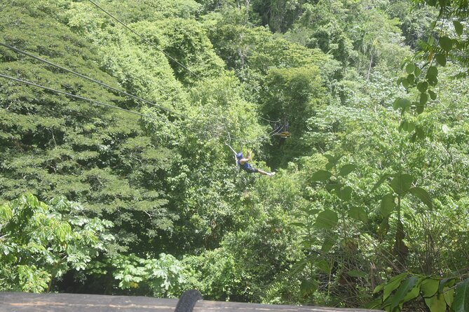 Tour to 7Waterfalls in Damajagua with Zip Line and Lunch Included - Five zip lines beside the waterfalls