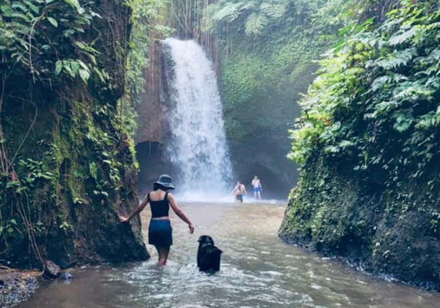 Ubud: Horse Riding, Zip-Line Tour & Waterfall Tour - The waterfall stop and mountain water