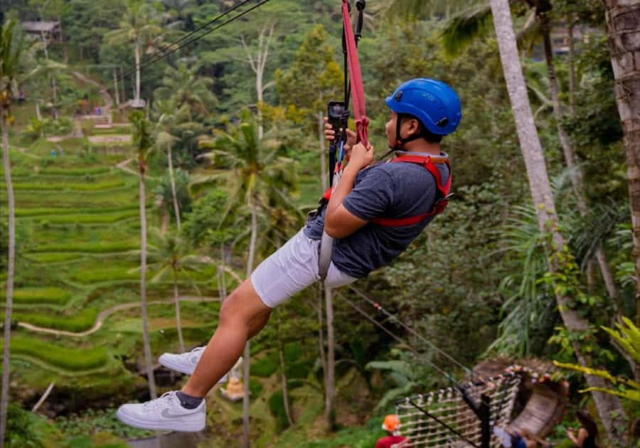 Ubud: Horse Riding, Zip-Line Tour & Waterfall Tour - Saba Beach on horseback