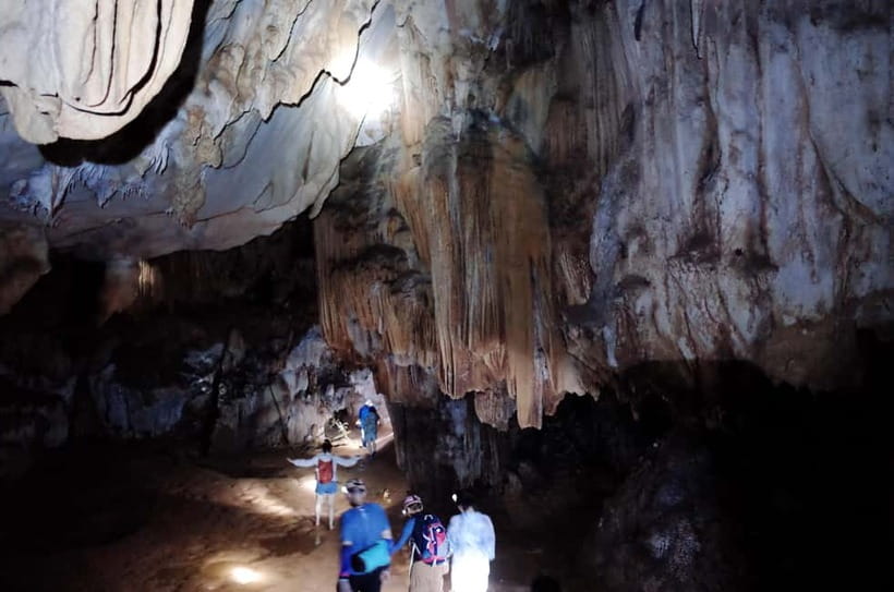 Vang Vieng: Day Tour with Kayaking, Ziplining, and Rafting - Key things to know before booking